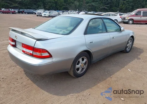 2000 Lexus Es 300 z USA, uszkodzony, nr VIN JT8BF28G3Y5078645